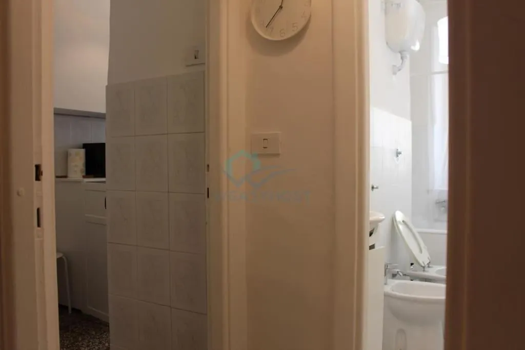 P R A T I Cozy Urban Escape Apartment Rome Italy